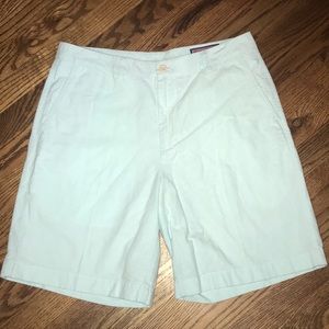 Vineyard Vines men’s size 33 light aqua shorts